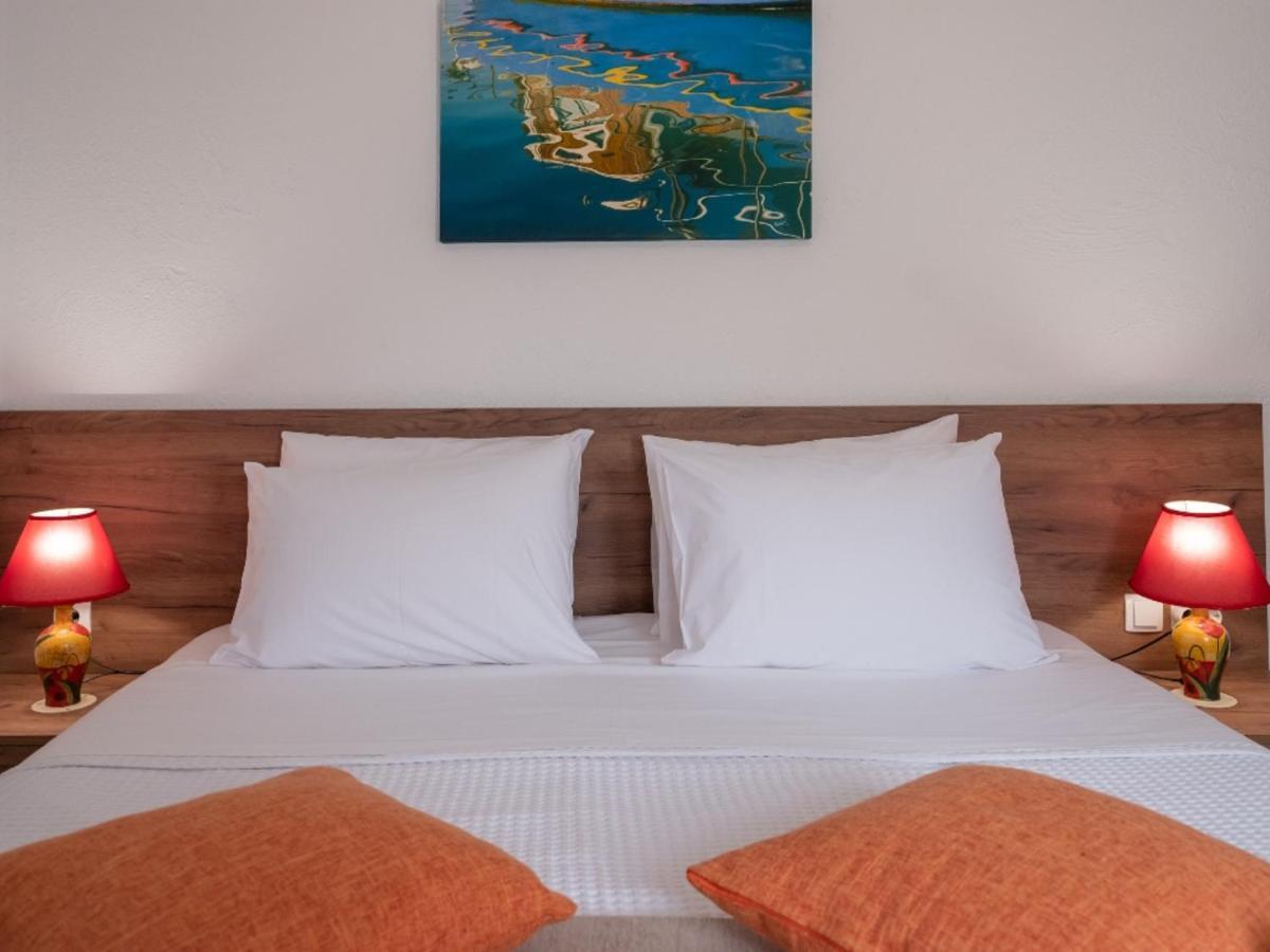 Atalanti Seaside Junior Suites Keratókambos Eksteriør billede