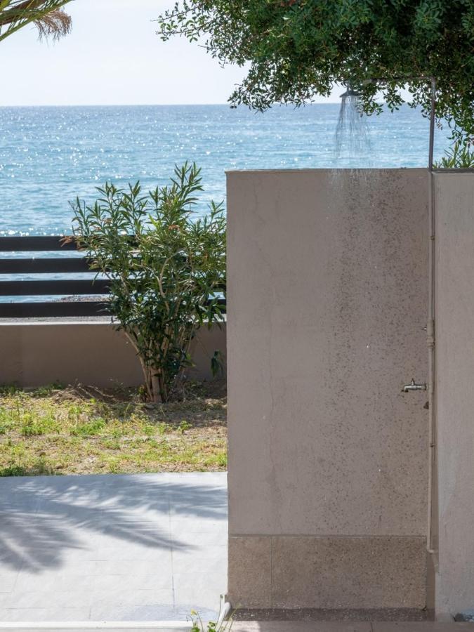 Atalanti Seaside Junior Suites Keratókambos Eksteriør billede